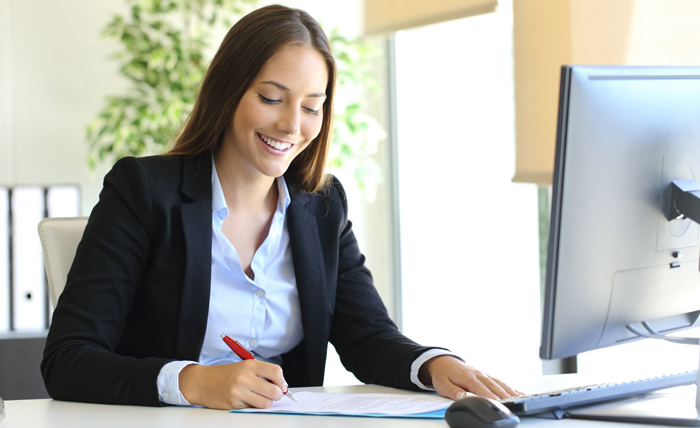 Közszolgálati tisztviselők